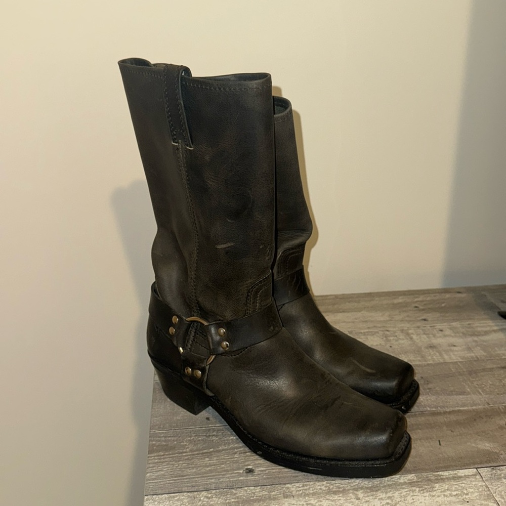 Frye Harness 12R